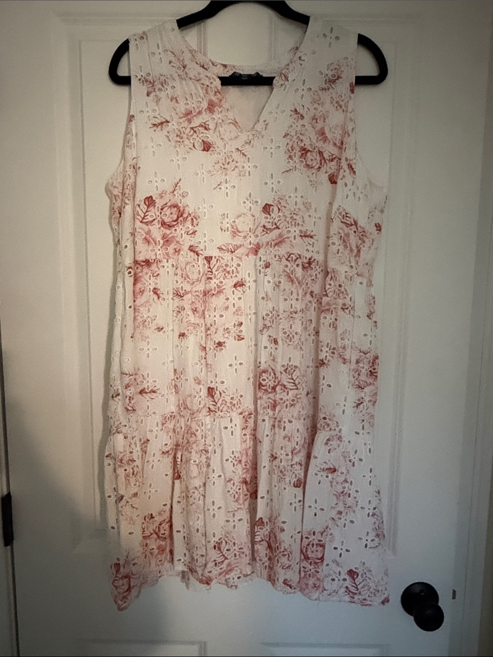 Sleeveless Eyelet Midi Dress with Blush Floral Print
